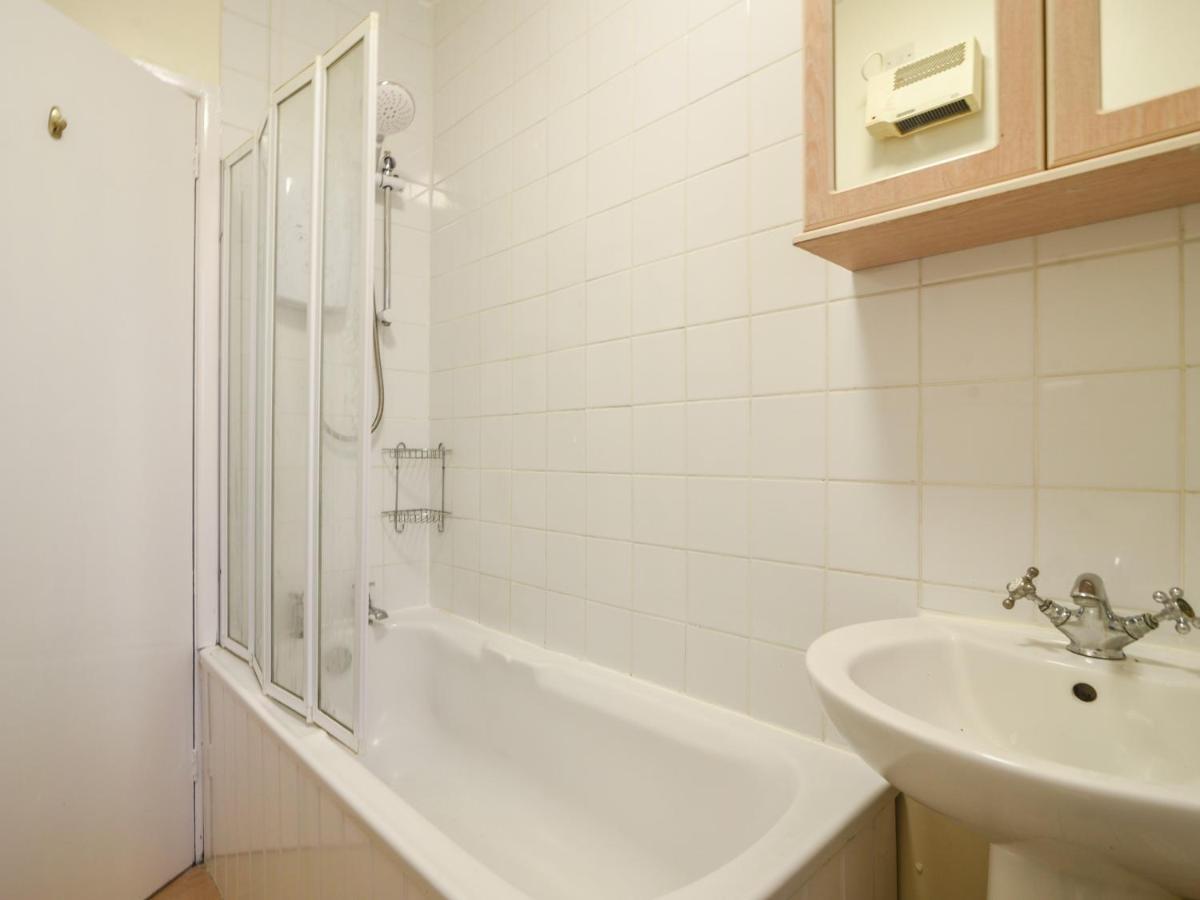 Апартаменти Flat 3, St Agnes House Лайм-Реджис Екстер'єр фото
